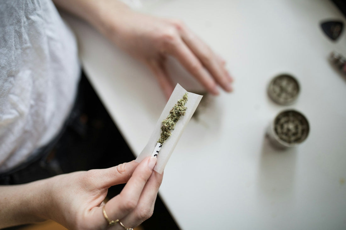 hemp wraps vs tobacco wraps Pros & Cons #hempwraps #tobaccofree #cannabisdaily Are Hemp Wraps Tobacco Free: